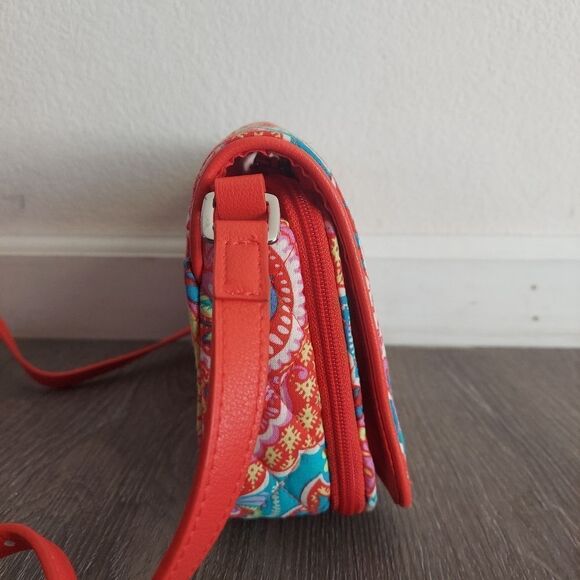 Vera Bradley Paisley in Paradise Turnlock Crossbody Bag - Picture 3 of 9
